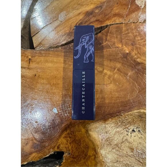 Chantecaille lip veil in Elderberry new without box - Picture 2 of 5